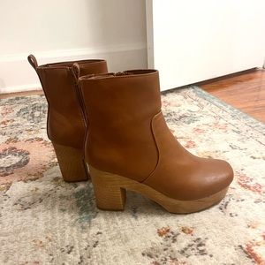 Aggie Cognac Clog Boots Universal Thread